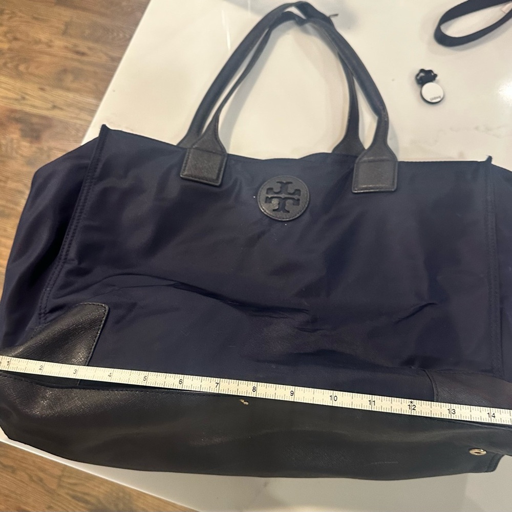 Tory Burch Ella Tote - navy - Picture 11 of 15